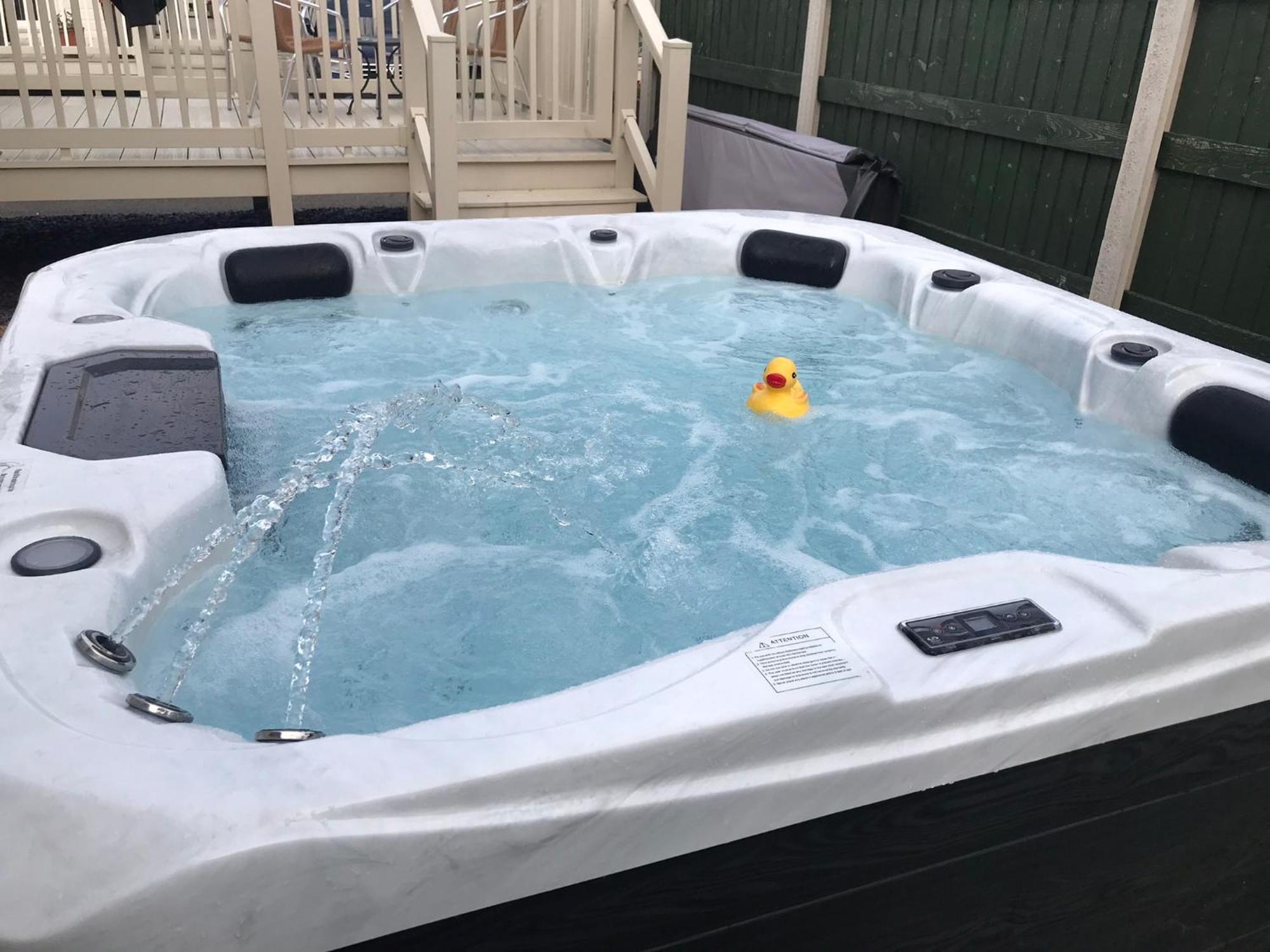 Hot Tub Accommodation North Wales Lodge Ριλ Εξωτερικό φωτογραφία